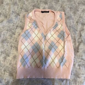 BNWOT Brandy Melville Sweater Vest (one size/pink & blue)